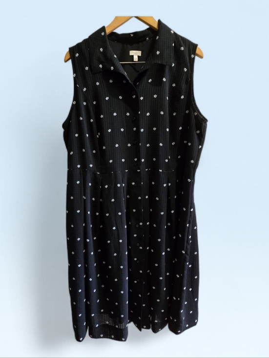 Talbots Dresses & Skirts - Talbots Black/white/light Blue floral print Drop Waist Dress